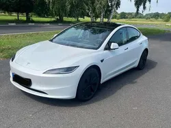 Weiß Gebraucht 2023 Tesla Model 3 Limousine | 34.000 € (Fairer Preis)