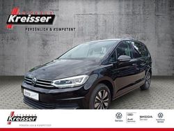 Schwarz (deep black perleffekt) Gebraucht 2024 VW Touran Move Van / Kleinbus | 36.390 € (Fairer Preis)