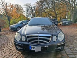 Schwarz Gebraucht 2007 Mercedes E320 Kombi | 8.650 €