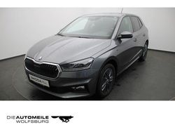 Grau Gebraucht 2024 Skoda Fabia Drive Limousine | 18.490 € (Guter Preis)