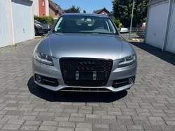 Grau Gebraucht 2011 Audi A4 Ambiente Limousine | 8.300 € (Fairer Preis)