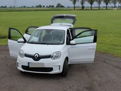 Weiß Gebraucht 2022 Renault Twingo Intens Kleinwagen | 10.750 € (Guter Preis)