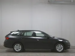Schwarz Gebraucht 2022 Skoda Octavia Ambition Kombi | 13.980 € (Superpreis)