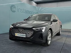Grau Gebraucht 2024 Audi Q8 e-tron SUV | 66.549 € (Fairer Preis)