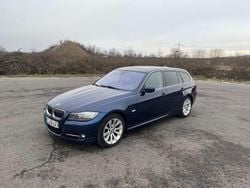Blau Gebraucht 2011 BMW 320 Kombi | 4.700 € (Guter Preis)
