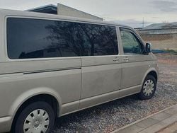 Schwarz Gebraucht 2006 VW Caravelle Van / Kleinbus | 21.000 €