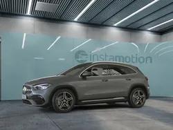 Grau Gebraucht 2021 Mercedes GLA220 SUV | 40.415 € (Teuer)