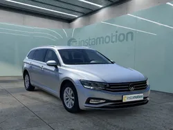 Silber Gebraucht 2023 VW Passat Kombi | 29.490 € (Guter Preis)