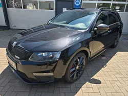 Schwarz Gebraucht 2016 Skoda Octavia RS Kombi | 10.555 € (Superpreis)