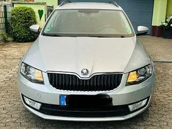 Silber Gebraucht 2015 Skoda Octavia Kombi | 7.900 € (Superpreis)