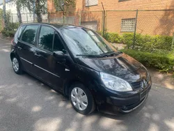 Schwarz Gebraucht 2007 Renault Mégane GrandTour Kombi | 1.950 €