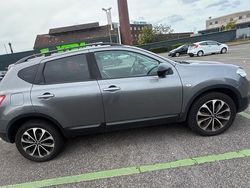 Grau Gebraucht 2013 Nissan Qashqai SUV | 6.800 € (Fairer Preis)