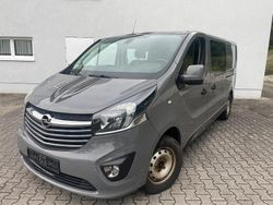 Grau Gebraucht 2018 Opel Vivaro Van | 11.999 €
