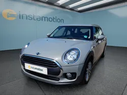 Grau Gebraucht 2018 Mini One Clubman Kombi | 17.399 € (Etwas zu teuer)