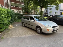 Silber Gebraucht 2000 Ford Focus Kombi | 1.500 € (Fairer Preis)
