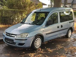 Blau Gebraucht 2007 Opel Combo Van / Kleinbus | 1.950 € (Etwas zu teuer)