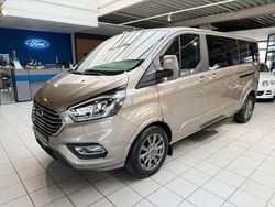 Silber Gebraucht 2023 Ford Tourneo Titanium Van / Kleinbus | 37.950 € (Fairer Preis)