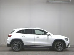 Weiss Gebraucht 2021 Mercedes GLA220 AMG line SUV | 28.480 € (Guter Preis)