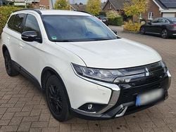 Weiß Gebraucht 2019 Mitsubishi Outlander SUV | 20.500 € (Fairer Preis)
