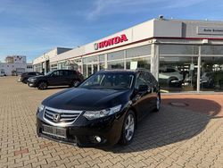 Crystal black Gebraucht 2012 Honda Accord Lifestyle Kombi | 11.490 € (Fairer Preis)