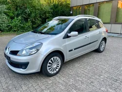 Silber Gebraucht 2008 Renault Clio GrandTour Dynamique Kombi | 4.700 € (Teuer)