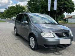 Grau Gebraucht 2006 VW Touran Van / Kleinbus | 4.100 € (Teuer)