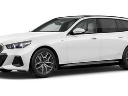 Weiß Gebraucht 2024 BMW i5 Comfort Edition Kombi | 62.319 € (Fairer Preis)