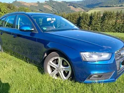 Blau Gebraucht 2012 Audi A4 Ambition Kombi | 8.300 € (Fairer Preis)