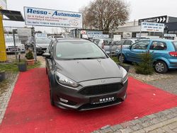 Grau Gebraucht 2018 Ford Focus ST-Line Kombi | 6.590 € (Fairer Preis)