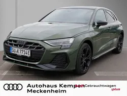 Distriktgrün metallic Gebraucht 2025 Audi A3 Sportback e-tron S-Line Limousine | 54.990 €