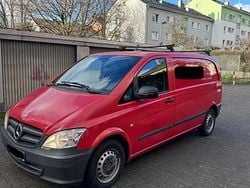 Rot Gebraucht 2012 Mercedes Vito Van | 6.999 €