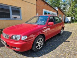 Rot Gebraucht 2001 Toyota Corolla Limousine | 1.899 € (Fairer Preis)