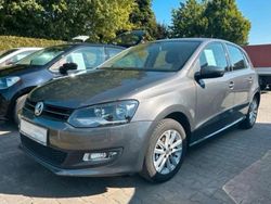 Grau Gebraucht 2011 VW Polo Kleinwagen | 4.300 € (Fairer Preis)