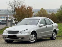 Silber Gebraucht 2003 Mercedes C200 Avantgarde Limousine | 2.500 € (Fairer Preis)