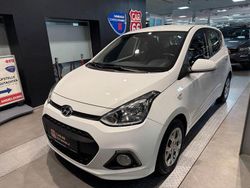 Weiß Gebraucht 2016 Hyundai i10 Trend Kleinwagen | 9.900 € (Fairer Preis)