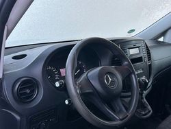 Weiß Gebraucht 2018 Mercedes Vito Van | 12.900 €