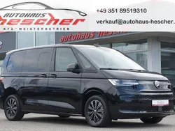 Deep black perleffekt Gebraucht 2024 VW T7 Van | 53.980 € (Guter Preis)