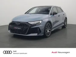 Schwarz Neu 2025 Audi RS3 Sportback Sport Kleinwagen | 73.980 € (Fairer Preis)