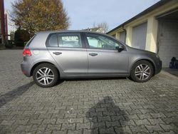 Grau Gebraucht 2009 VW Golf VI Comfortline Limousine | 4.990 € (Fairer Preis)