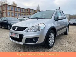 Silber Gebraucht 2012 Suzuki SX4 Style SUV | 9.955 € (Etwas zu teuer)