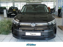 Deepblack perleffekt (schwarz) Gebraucht 2024 VW Tiguan Life SUV | 39.950 € (Teuer)