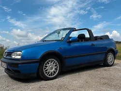 Blau Gebraucht 1998 VW Golf Cabriolet Edition Cabrio | 2.300 € (Fairer Preis)