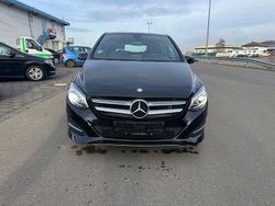 Schwarz Gebraucht 2016 Mercedes B200 Van / Kleinbus | 14.500 € (Guter Preis)