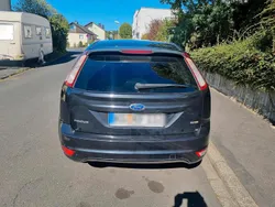 Schwarz Gebraucht 2009 Ford Focus Limousine | 500 € (Superpreis)