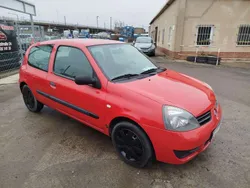 Rot Gebraucht 2006 Renault Clio II Kleinwagen | 2.000 € (Fairer Preis)