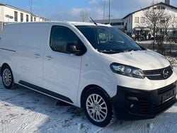 Weiß Gebraucht 2021 Opel Vivaro Van / Kleinbus | 15.780 € (Superpreis)