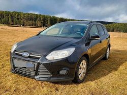 Schwarz Gebraucht 2014 Ford Focus Kombi | 3.900 € (Fairer Preis)