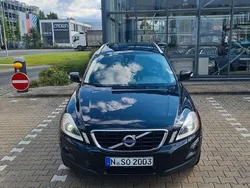 Schwarz Gebraucht 2010 Volvo XC60 Momentum SUV | 11.500 € (Fairer Preis)