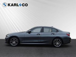 Grau Gebraucht 2022 BMW 320 Sport Line Limousine | 29.388 € (Fairer Preis)