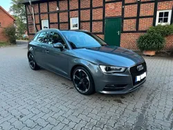 Grau Gebraucht 2014 Audi A3 Sportback Sport Limousine | 13.400 € (Fairer Preis)